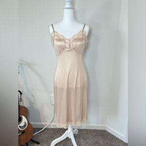 Impulse Vintage 1980s Cream Slip Dress Nightgown Lace Soft Girl Coquette 🕊️